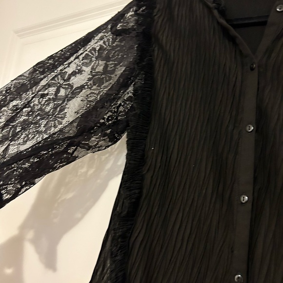 Zara blouse - Picture 2 of 4